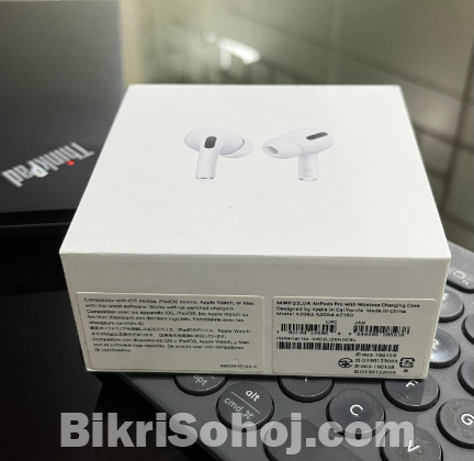 Apple Airpods Pro with Wireless Charging Case